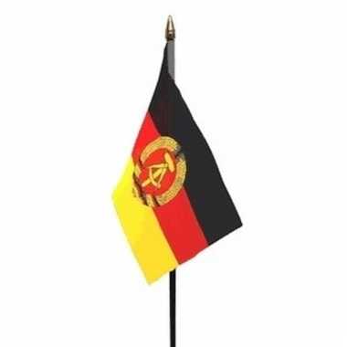 Oost duitsland luxe zwaaivlaggetje polyester