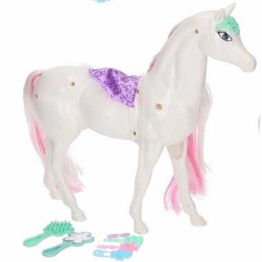 Wit /roze paard speelset met 6 delige paarden verzorgingsset