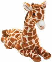 Afgeprijsde liggende pluche giraffe knuffel 35 cm