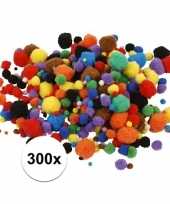 Afgeprijsde multi kleur decoratieve pompons 15 40 mm 300
