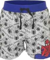 Grijze korte broek spiderman
