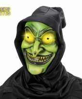 Horror heks masker met lichtgevende ogen