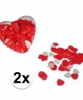 Kado rode hartjes confetti voor in bad 40 gram